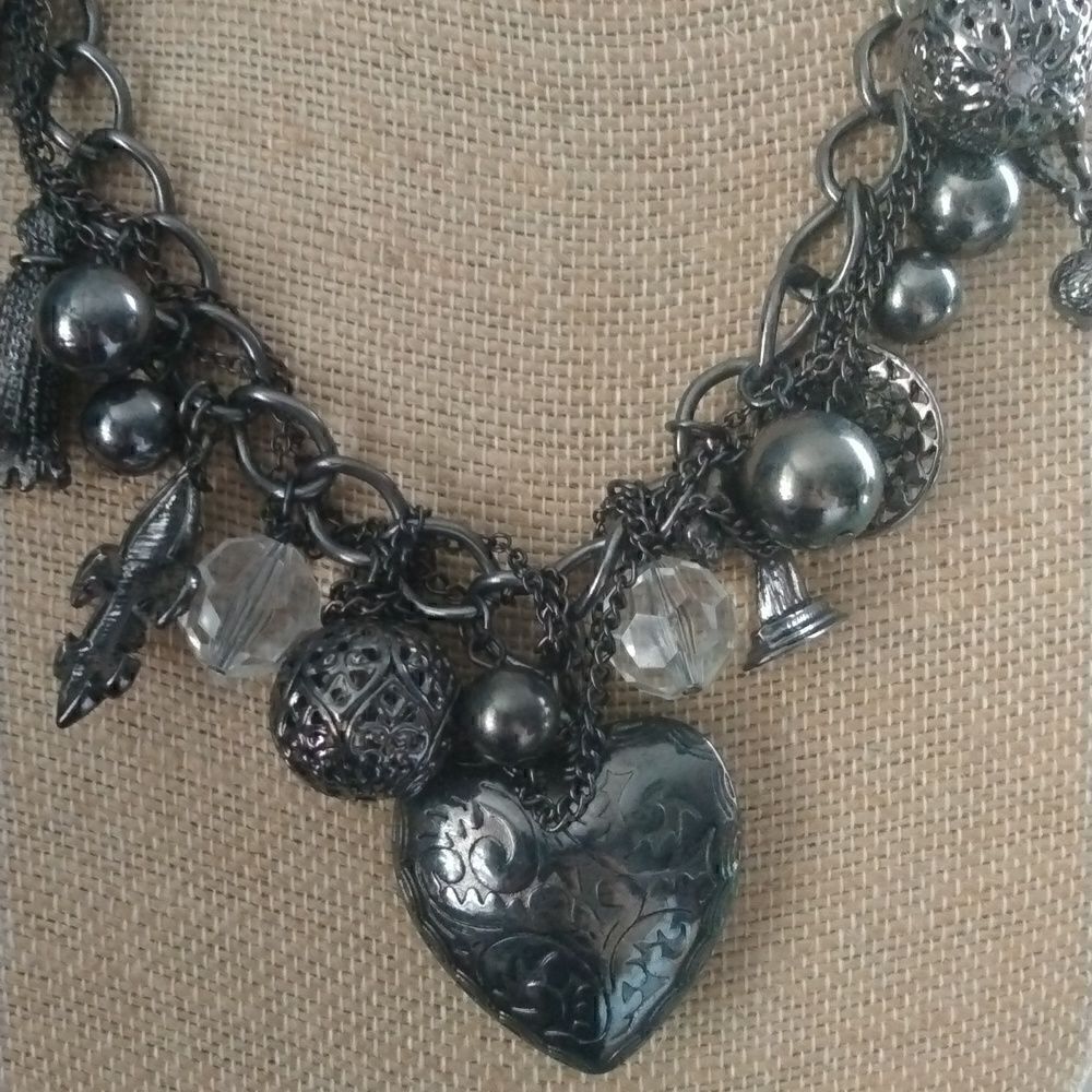 Necklace     - Picture 3 of 5